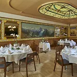 Ambassador Hotel Brig
