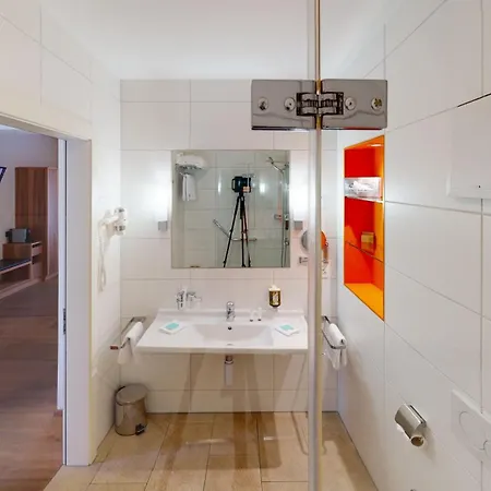 Ξενοδοχείο Ambassador Brig