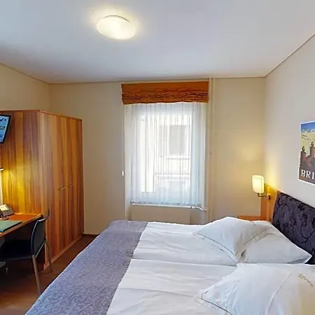 Hotel Ambassador