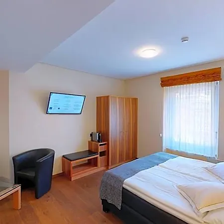 Ambassador Hotel Brig