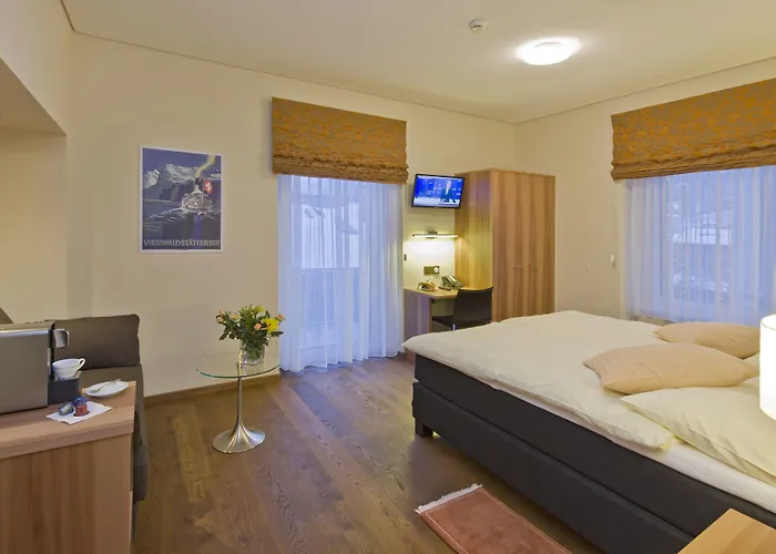 Ambassador Hotel Brig