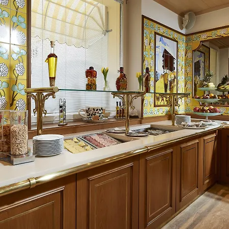 Ambassador Hotel Briga