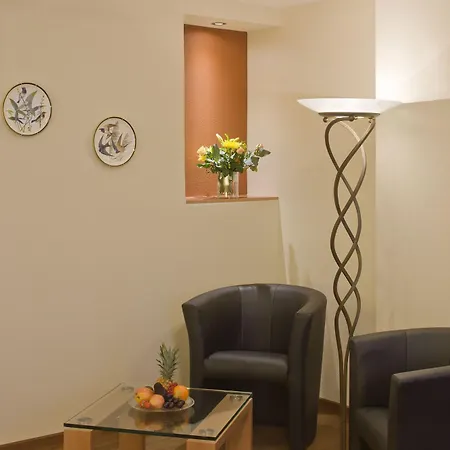 Otel Ambassador 4*