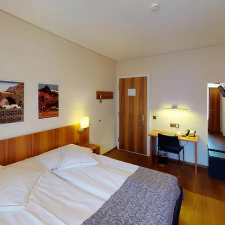 Ambassador Hotel 4*