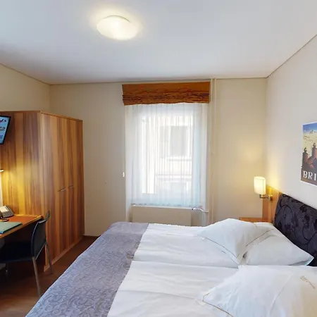 Hotel Ambassador